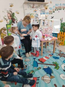 activitati-nivel-prescolar_gradinita2-targoviste (51)